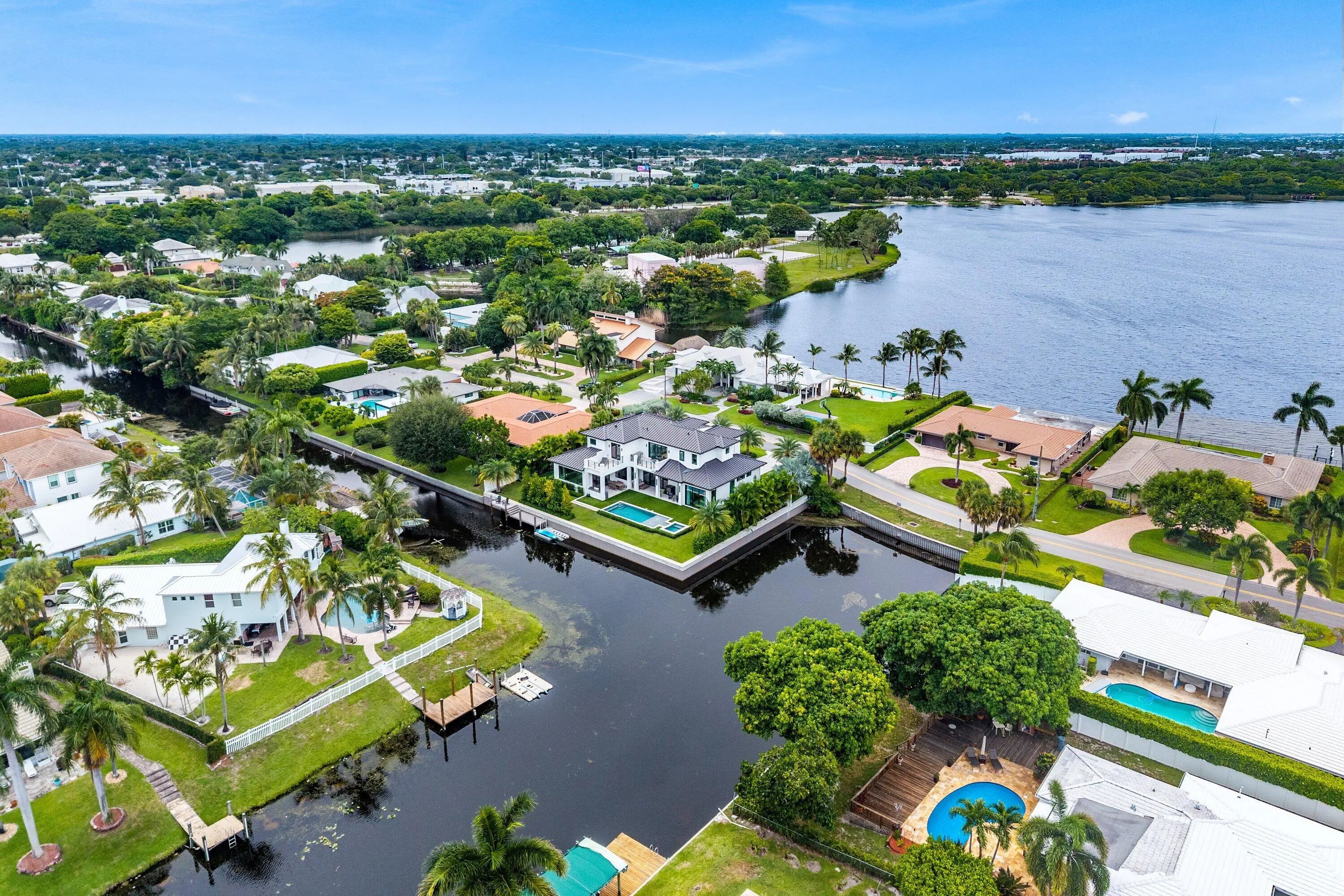 830 Lake Shore Drive, Delray Beach, FL, 33444