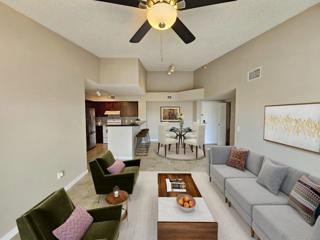 3 of 33 - 140 Yacht Club Way #305, Hypoluxo, FL