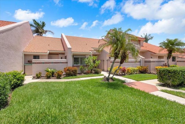 2 of 61 - 3303 Se Sandpiper Circle, Port St. Lucie, FL
