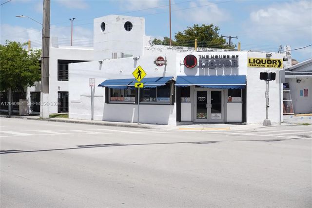 2 of 20 - 2597 Sw 37th Avenue, Miami, FL