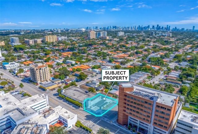 4 of 20 - 2597 Sw 37th Avenue, Miami, FL