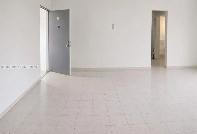 4 of 30 - 13500 Ne 3rd Court #121, North Miami, FL