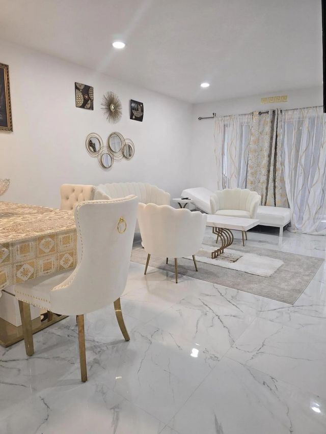 2 of 32 - 2800 W Sunrise Lakes Drive W #312, Sunrise, FL