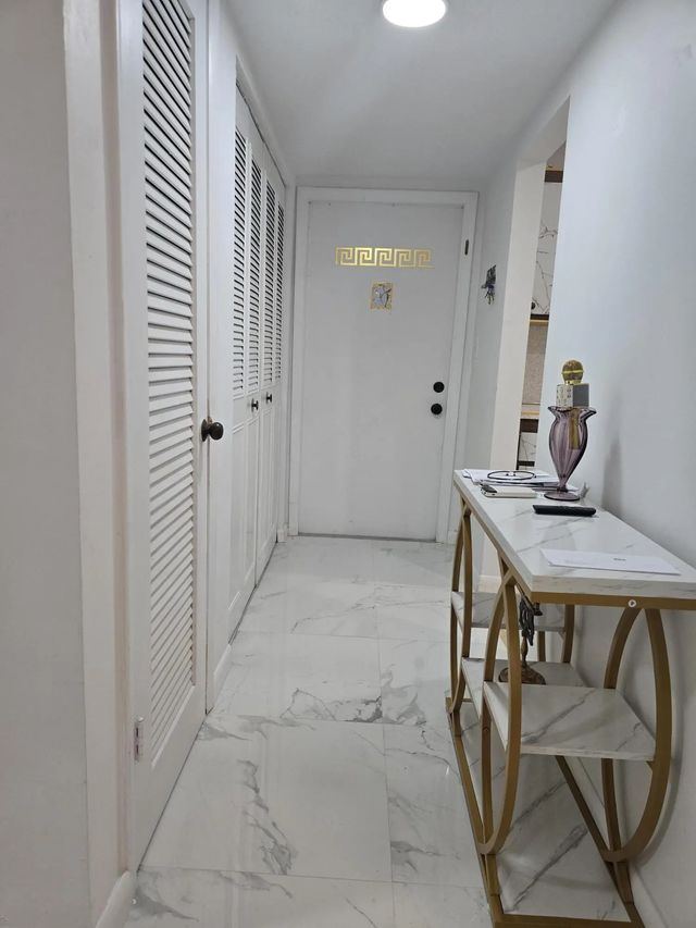 5 of 32 - 2800 W Sunrise Lakes Drive W #312, Sunrise, FL