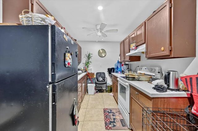4 of 32 - 646 Ne 38th Street, Oakland Park, FL