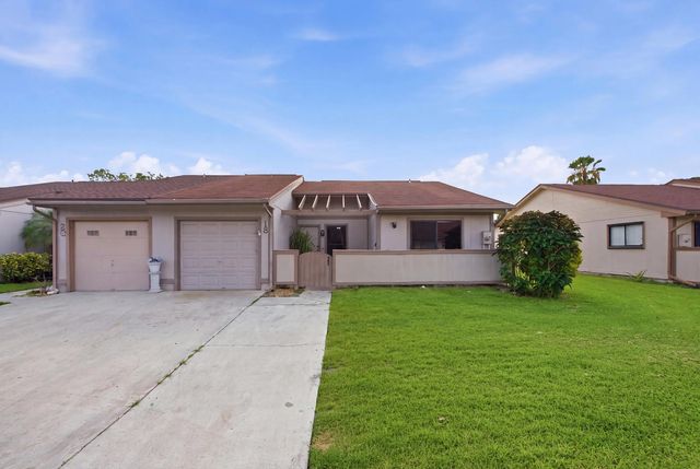 18 Winchmore Lane, Boynton Beach