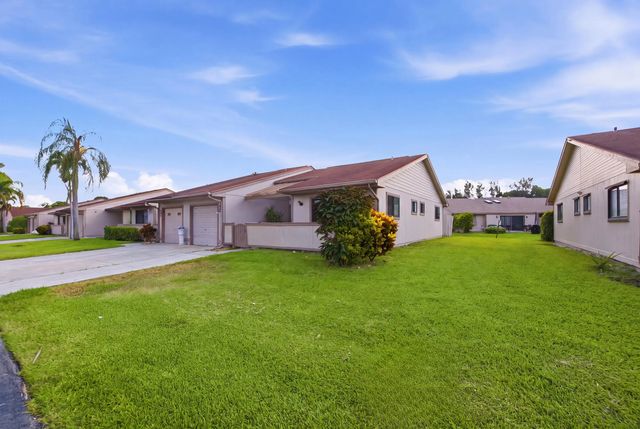 3 of 26 - 18 Winchmore Lane, Boynton Beach, FL