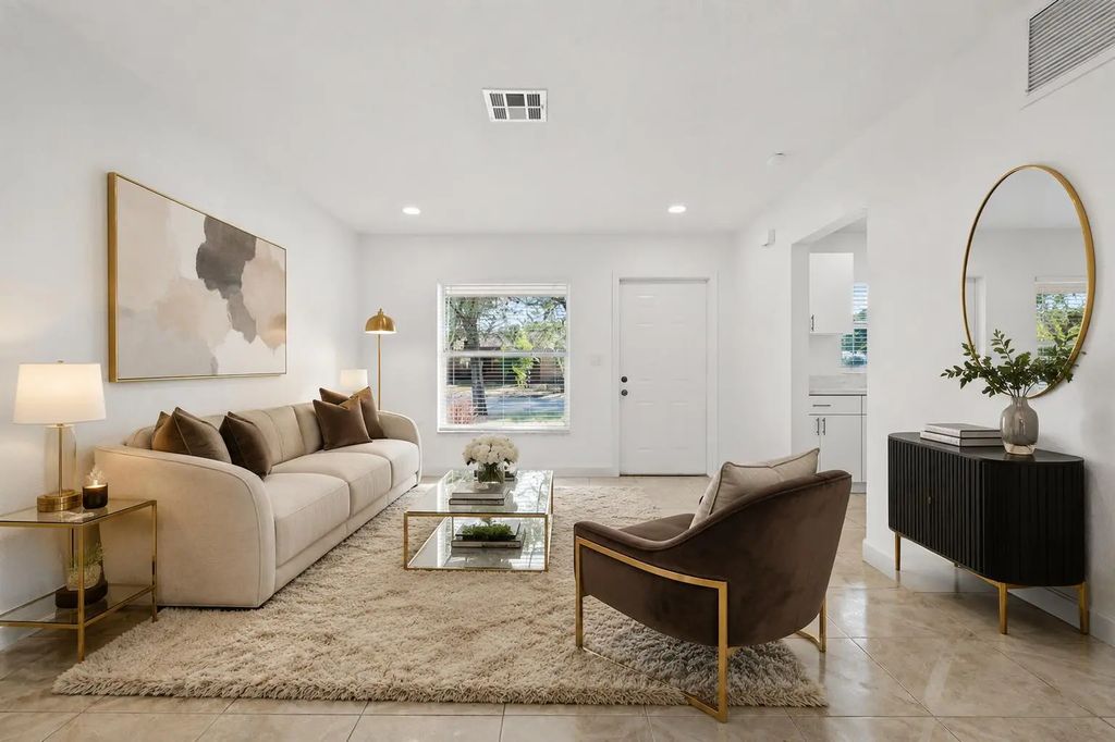 583 Nw 17th Place, Fort Lauderdale