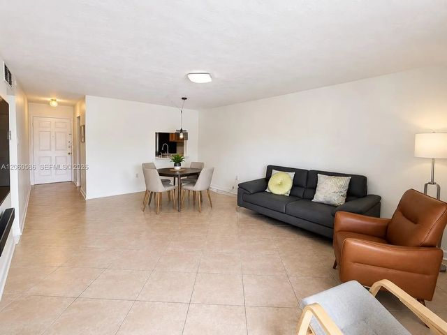 2 of 16 - 9651 Sw 77th Avenue #206e, Miami, FL