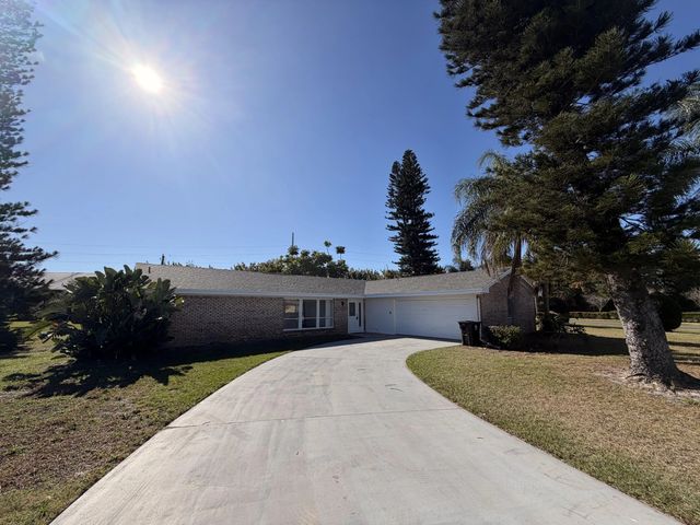 1902 Se Gena Road, Port St. Lucie