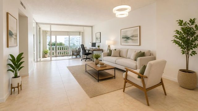 4 of 21 - 4001 Hillcrest Drive #705, Hollywood, FL