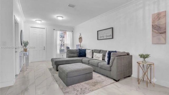 5 of 17 - 3247 Nw 31st Terrace, Oakland Park, FL