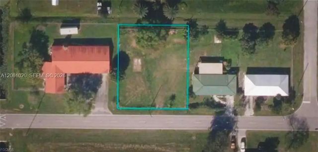 757 Sw Avenue R, Moore Haven