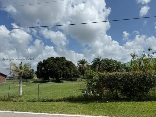 2 of 11 - 757 Sw Avenue R, Moore Haven, FL