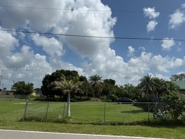 3 of 11 - 757 Sw Avenue R, Moore Haven, FL