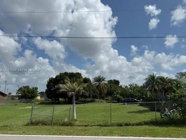 4 of 11 - 757 Sw Avenue R, Moore Haven, FL