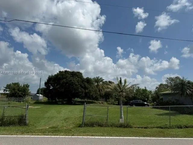 5 of 11 - 757 Sw Avenue R, Moore Haven, FL