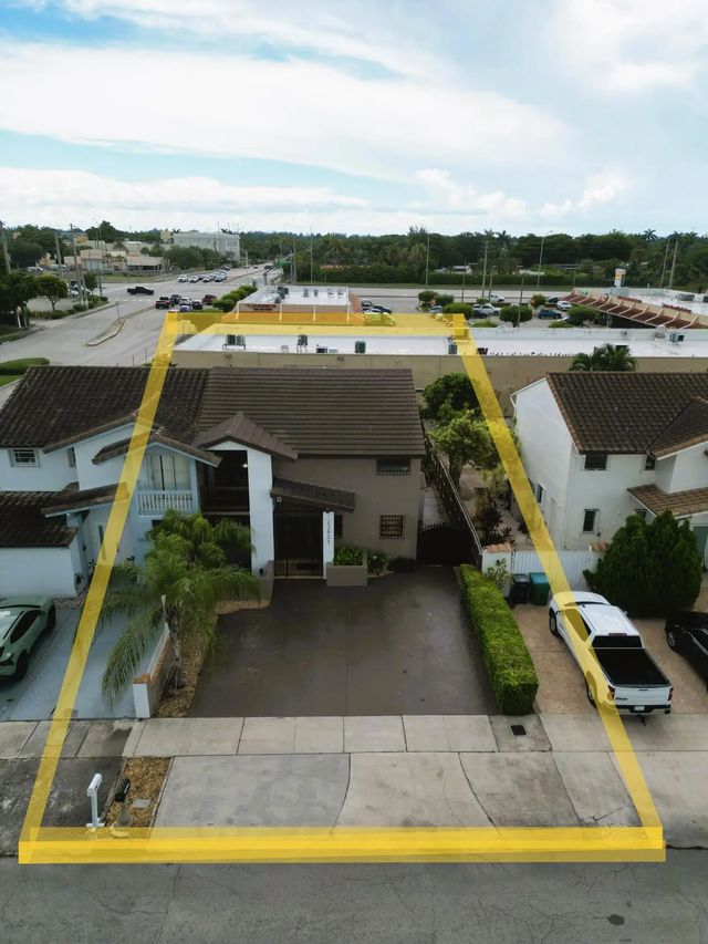 3 of 58 - 12621 Sw 9th Street, Miami, FL