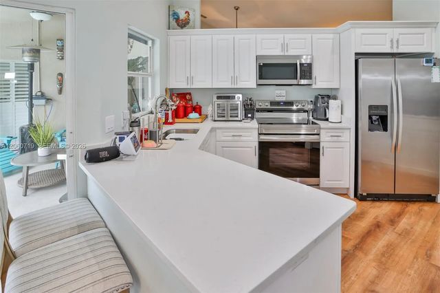 4 of 28 - 3447 Silverstone Court, Plant City, FL
