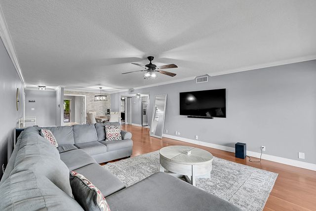 5 of 22 - 3630 Citrus Trace #4, Davie, FL