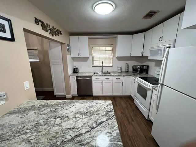 5 of 26 - 2290 Se Breckenridge Circle, Port St. Lucie, FL