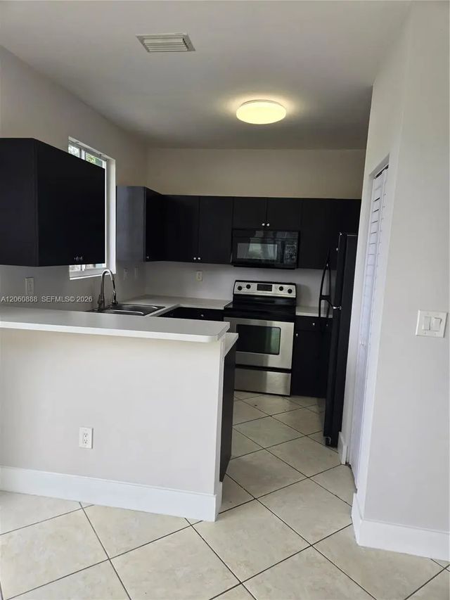 4 of 22 - 2804 Se 16th Avenue #124, Homestead, FL
