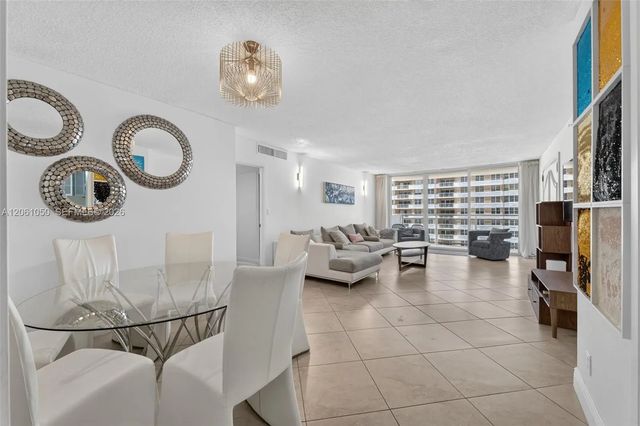 3 of 23 - 2030 S Ocean Drive #723, Hallandale Beach, FL