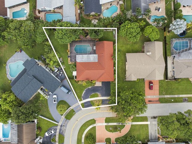 3 of 41 - 1120 Nw 77th Avenue, Plantation, FL