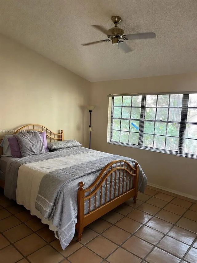 2 of 24 - 3532 Emerald Oaks Drive #2706, Hollywood, FL