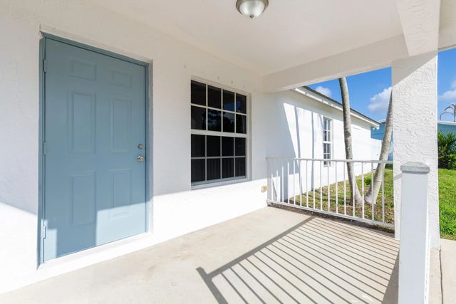 5 of 25 - 5060 Se Ebbtide Avenue, Stuart, FL