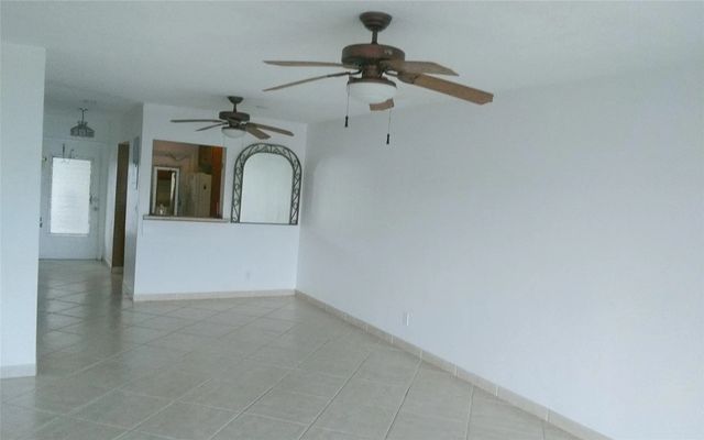 3 of 22 - 465 Paradise Isle Boulevard #307, Hallandale Beach, FL
