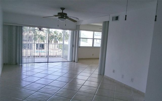 4 of 22 - 465 Paradise Isle Boulevard #307, Hallandale Beach, FL