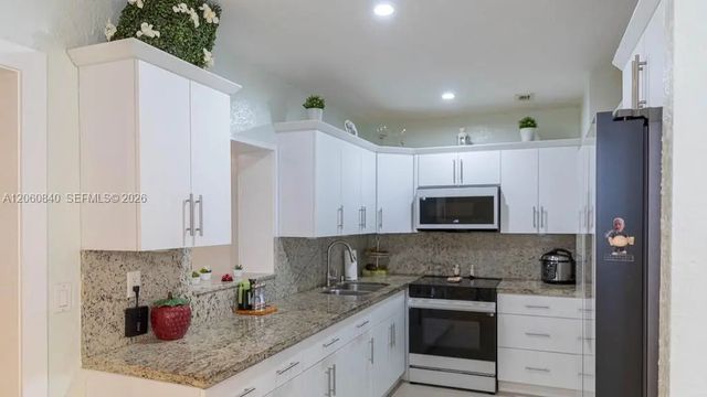 4 of 21 - 1655 Nw 124th Street, North Miami, FL