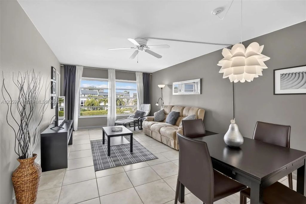 7897 Golf Circle Drive #307, Margate