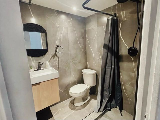 5 of 11 - 1410 S Federal Highway #205, Lake Worth Beach, FL