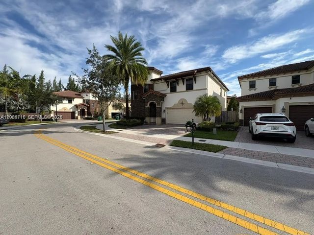 2 of 24 - 8925 Nw 99th Court, Doral, FL