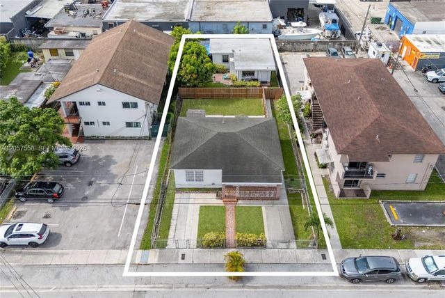 2624 Nw 24th Street, Miami