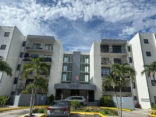 1820 W 53rd Street #518, Hialeah