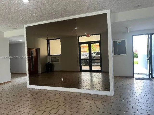 3 of 17 - 1820 W 53rd Street #518, Hialeah, FL