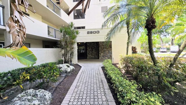 2 of 22 - 2900 Nw 42nd Avenue #a306, Coconut Creek, FL