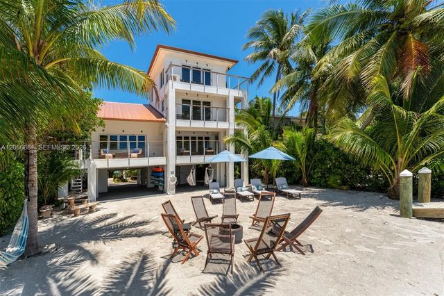 4 of 60 - 58652 Overseas Highway, Marathon, FL