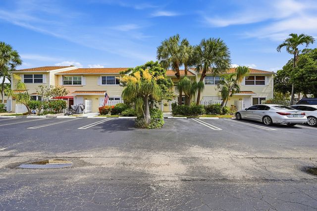 2627 Ne 15th Street, Pompano Beach