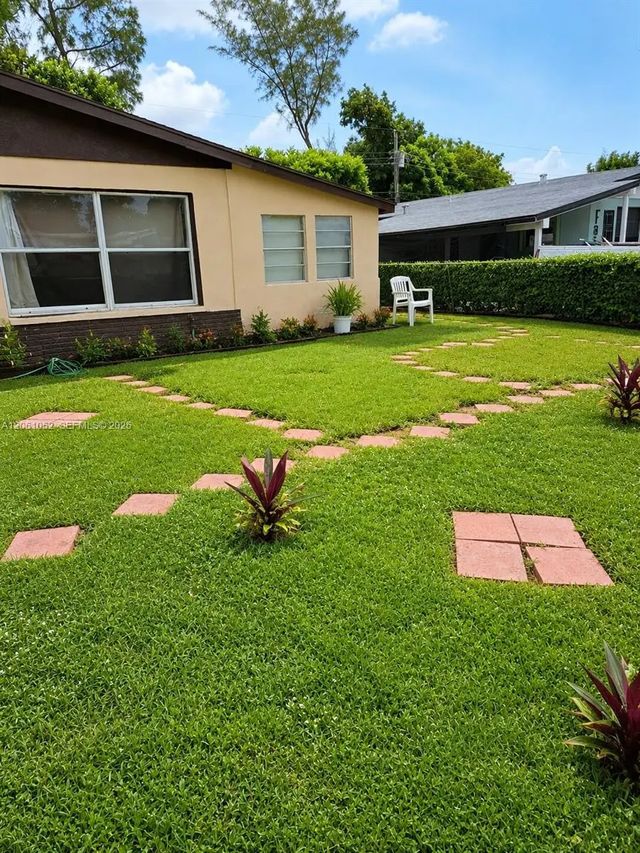 2 of 12 - 1610 W 11th Street, Riviera Beach, FL