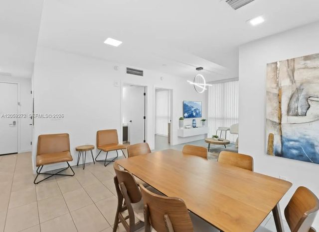 5 of 24 - 227 Ne 2nd Street #2202, Miami, FL