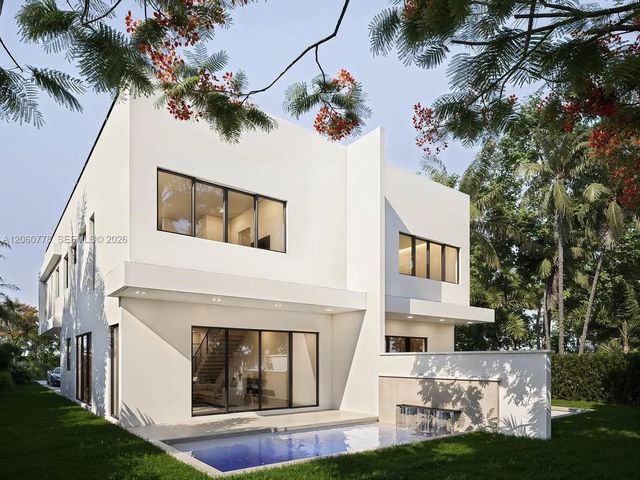 3 of 17 - 3113 Plaza Street, Coconut Grove, FL