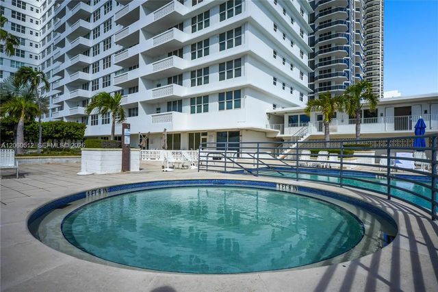 2 of 7 - 4747 Collins Avenue #201, Miami Beach, FL
