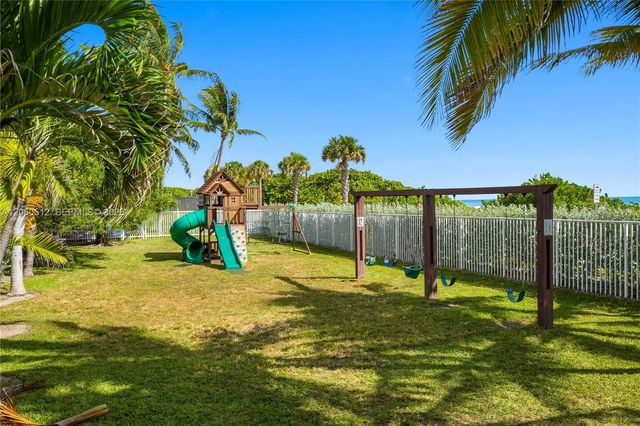 5 of 7 - 4747 Collins Avenue #201, Miami Beach, FL