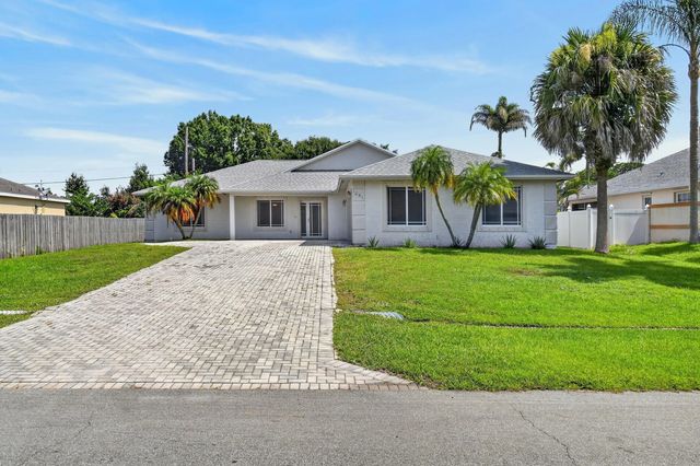 1061 Sw Benschop Avenue, Port St. Lucie