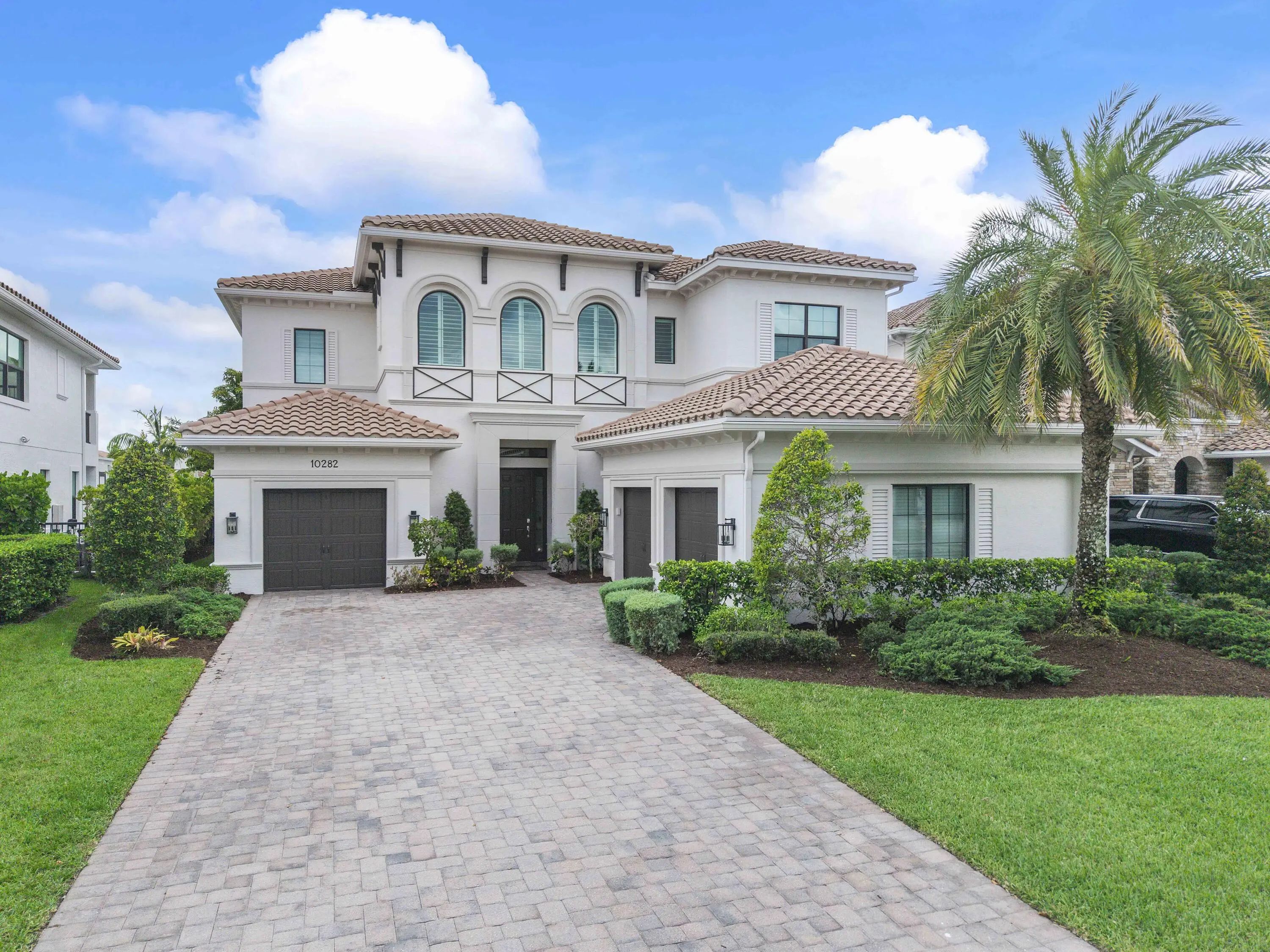 10282 Sweet Bay Manor, Parkland