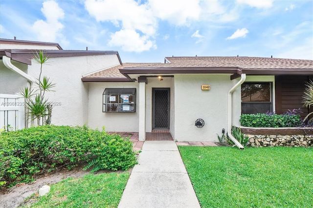 4 of 29 - 3342 Carambola Circle S, Coconut Creek, FL